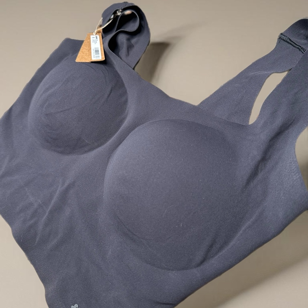 SKIMS NAKED SCOOP TANK BRA SIZE M
